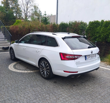 Skoda Superb cena 84000 przebieg: 189489, rok produkcji 2016 z Jedlina-Zdrój małe 29